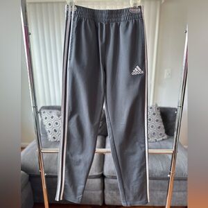 Adidas Boys Gray Sweatpants w/ White Stripes on Sides     Size L (14-16)